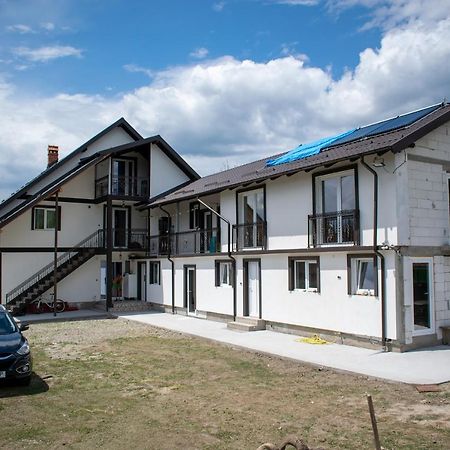 Casa Nevada Hotell Curtea de Argeş Exteriör bild